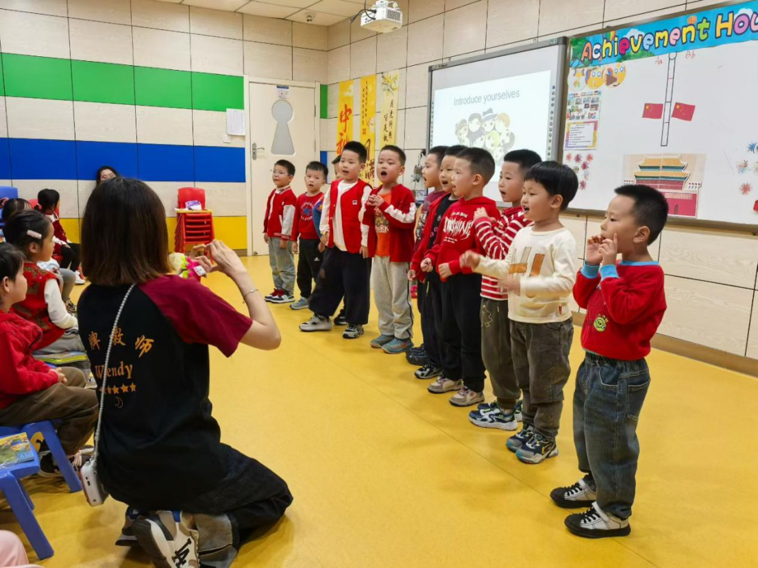 天童美语:把时间和精力花在孩子的童年(图2) 天童美语:把时间和精力花在孩子的童年(图2)