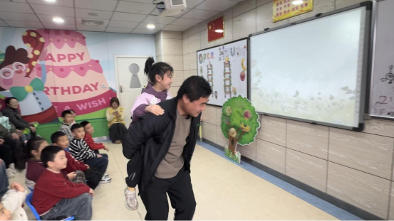 天童美语:停止无效表扬,学会真正鼓励 (图3) 天童美语:停止无效表扬,学会真正鼓励 (图3)