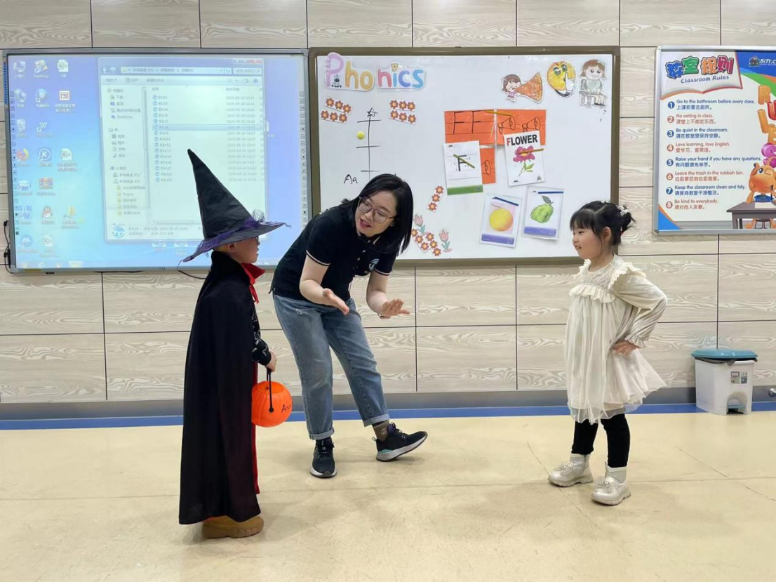 天童美语:再爱孩子,也要守住这条线(图1) 天童美语:再爱孩子,也要守住这条线(图1)