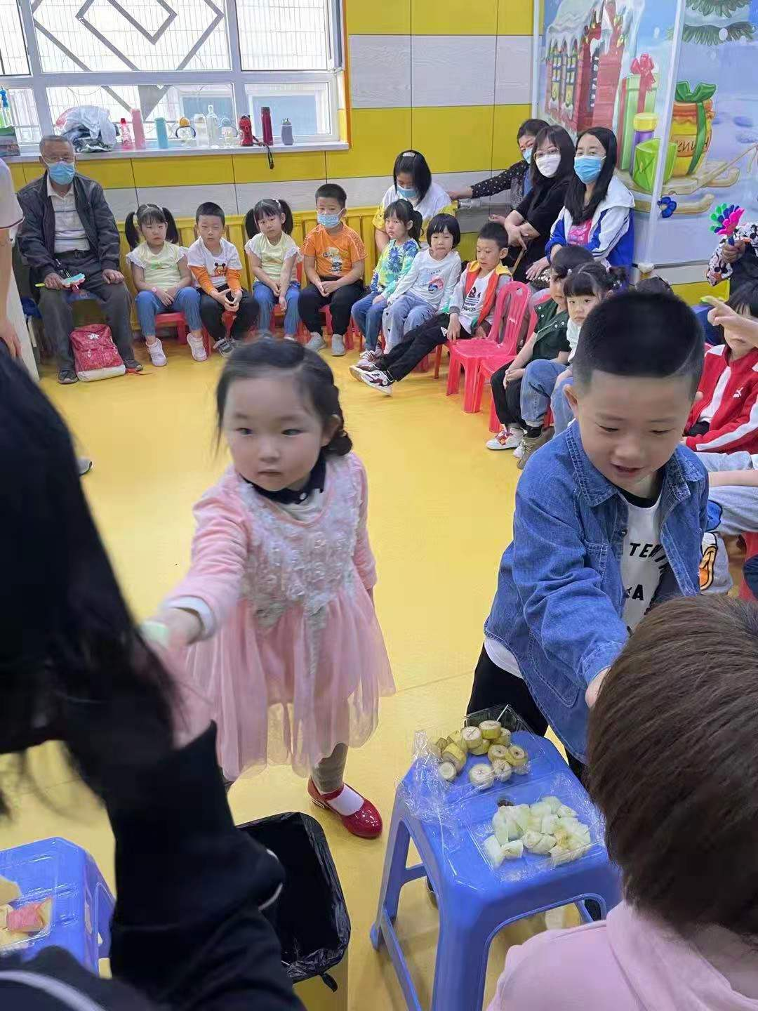 天童美语:再爱孩子,也要守住这条线(图3) 天童美语:再爱孩子,也要守住这条线(图3)