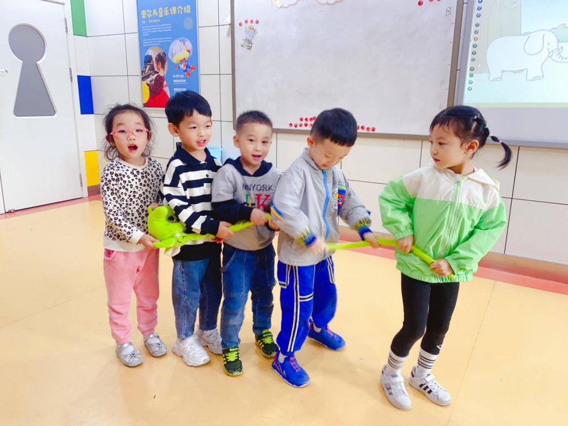 天童美语:男孩可以哭,女孩可以野(图1) 天童美语:男孩可以哭,女孩可以野(图1)