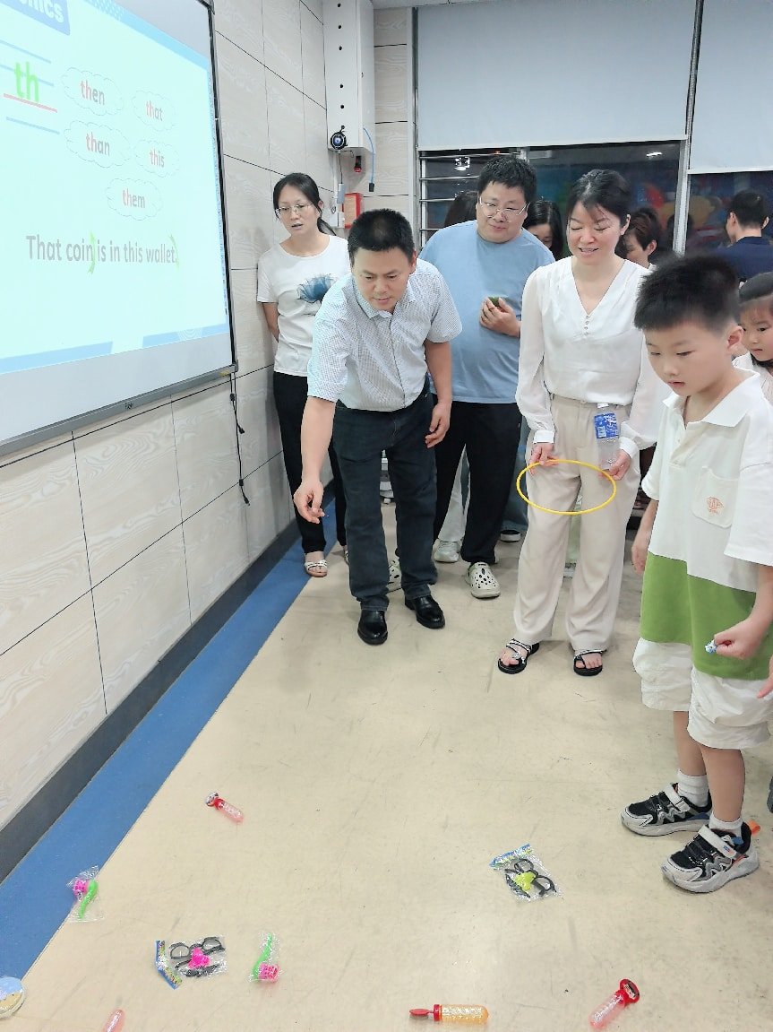 天童教育:0-3岁早教6个核心,帮助孩子更好的成长(图3) 天童教育:0-3岁早教6个核心,帮助孩子更好的成长(图3)