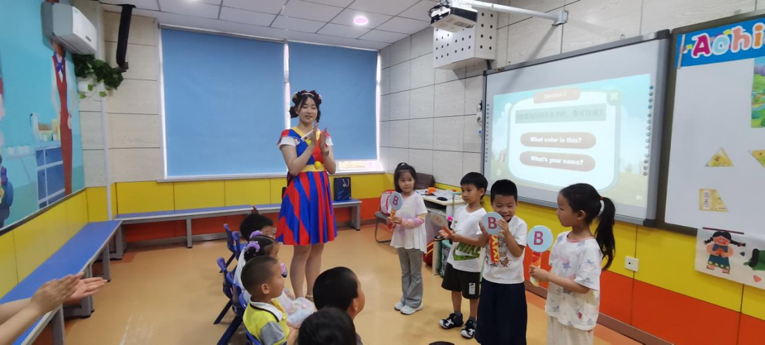 内向孩子学英语如何引导？成都天童教育低压力课堂思路(图1)