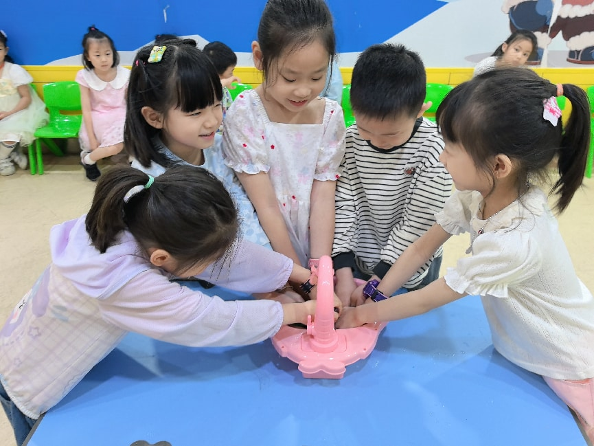 3-6岁英语启蒙,杭州天童教育的少儿英语怎么样(图1) 3-6岁英语启蒙,杭州天童教育的少儿英语怎么样(图1)